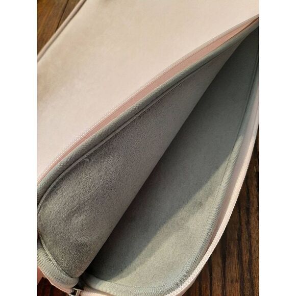 New Wocadi 5-in-1 Peach Orange Green MacBook Pro 15 Sleeve Protection Kit - Picture 5 of 6